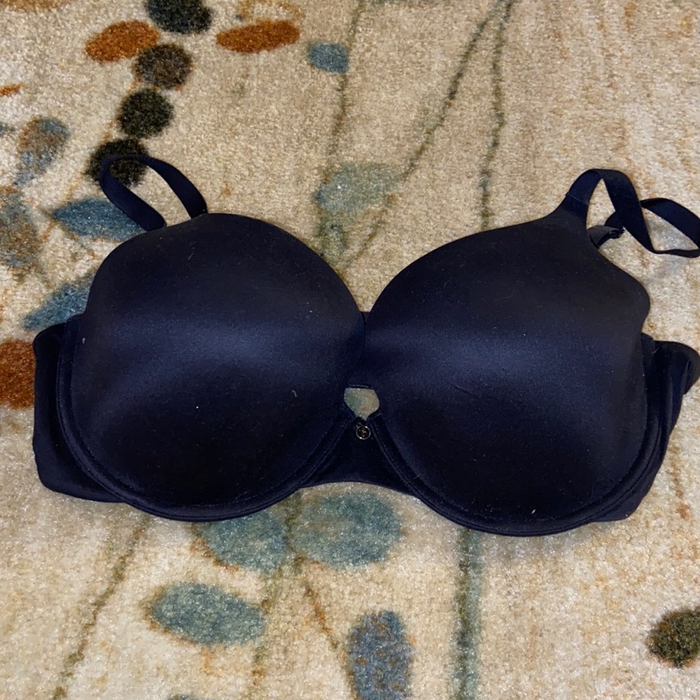 Used VS bra 38D all black light padding